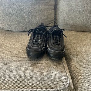 Black Nike